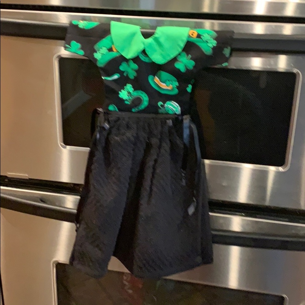 Hand towel to dry your hands